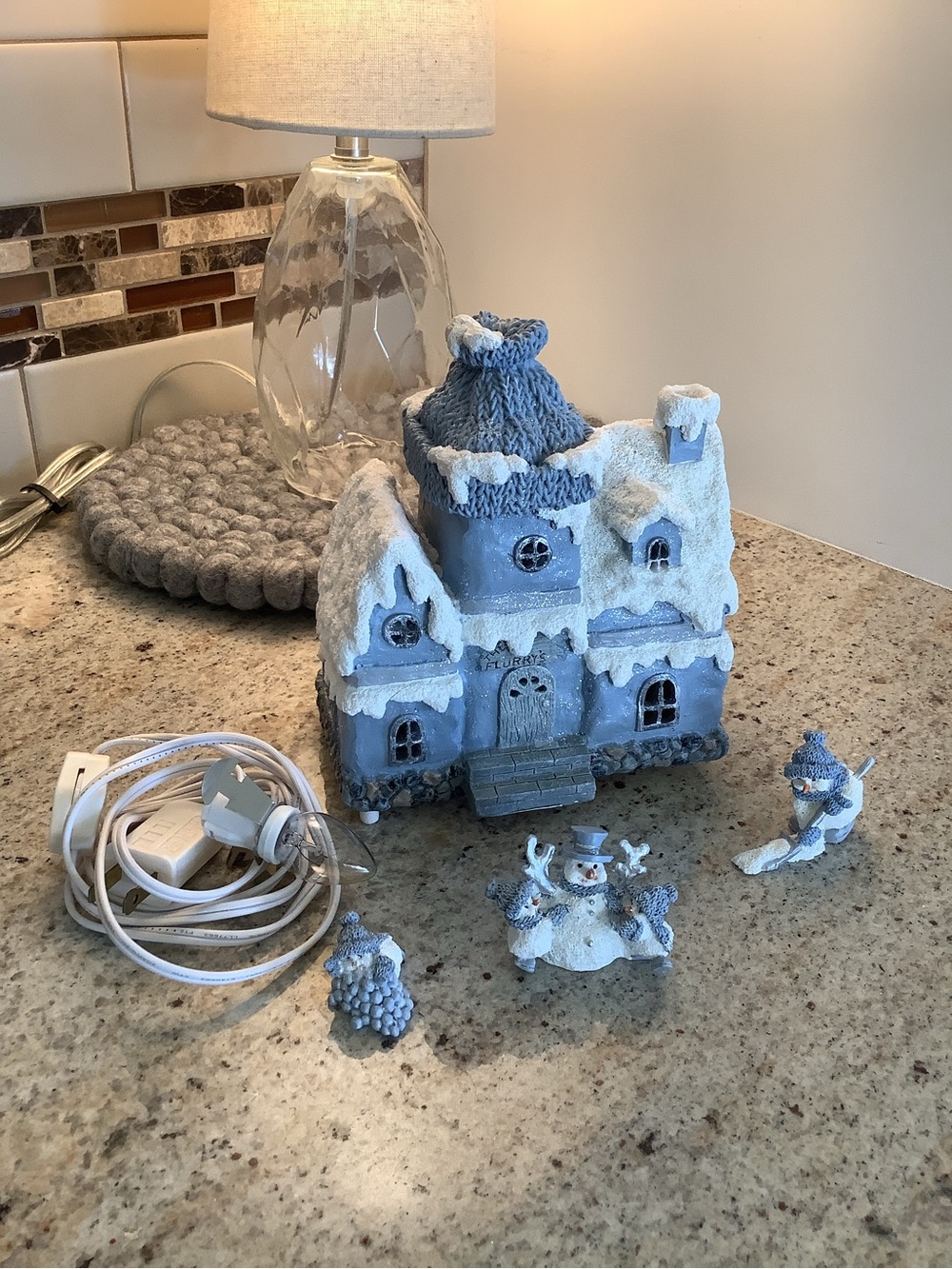 Snow Buddies Flurry's Snowville House Blue & White Holiday with Light & 3 Figure